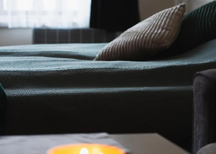 Apartment Sunny In *